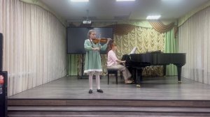 В.Шер «Бабочки» исполняет Гуськова Серафима 10 лет