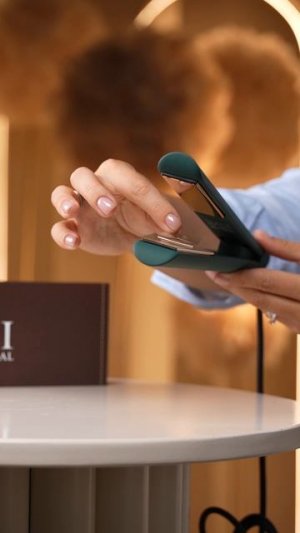 Утюжок Be-Uni (V069)  золотой титан - оригинал всегда лучше копий