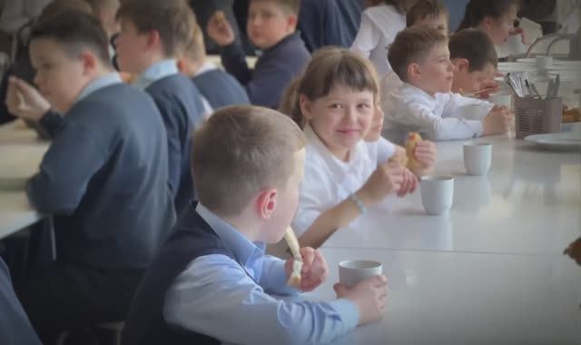 Депутаты Сергей Сопин и Владимир Сёменов проверили организацию школьного питания