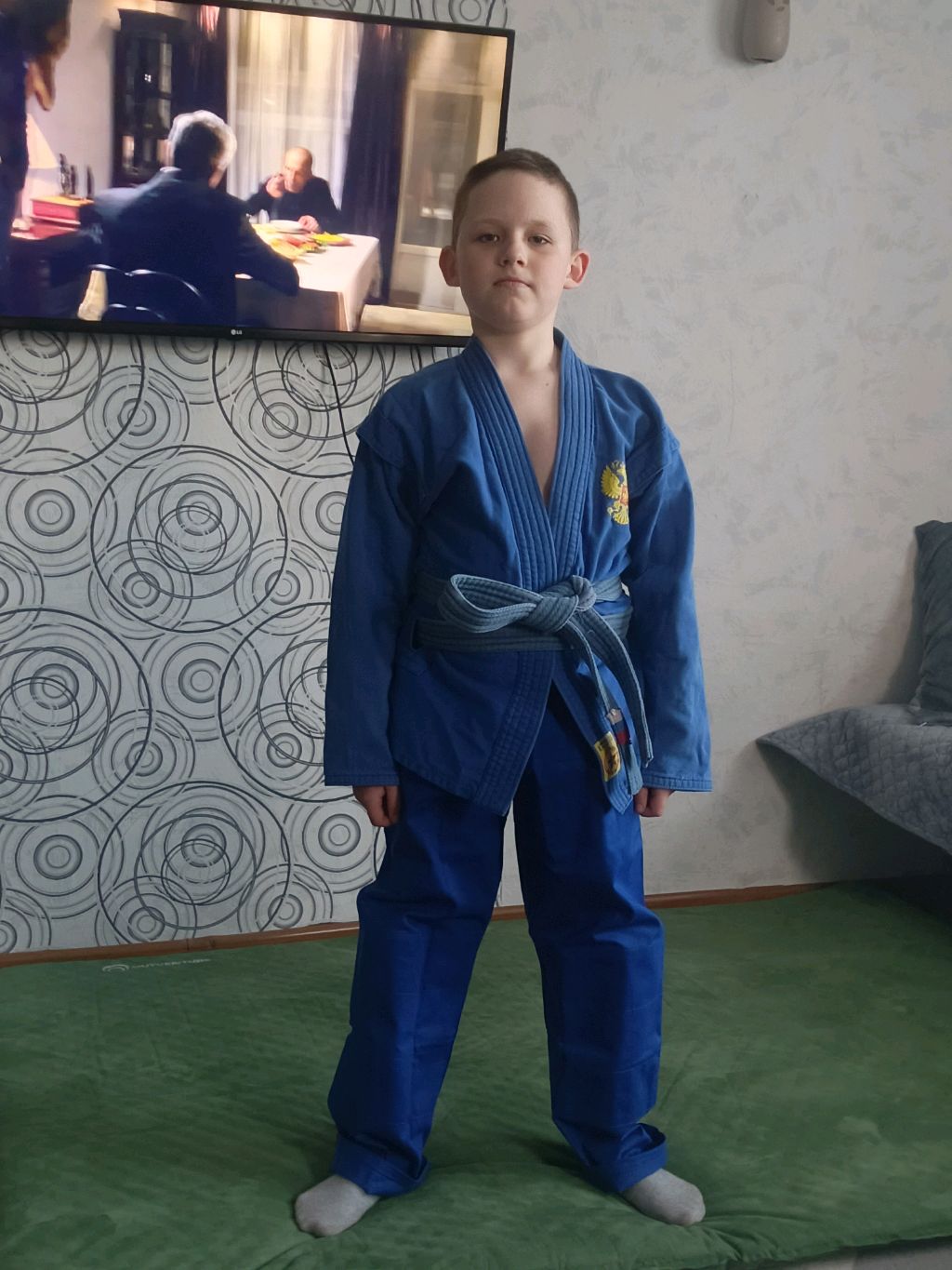 сижу мама на работе