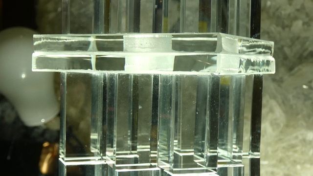 Декоративное стекло при ксеноновой подсветке 21