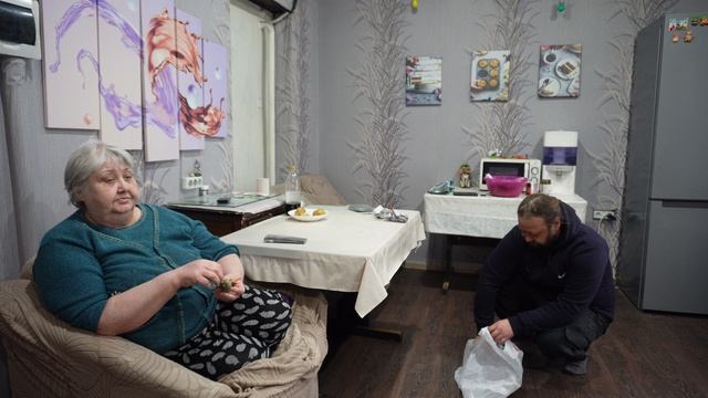 Сбегал в магазин за товаром Показываю что купил и забрал в пункте выдачи маркетплейса ПОДВАЛ ИЛЬИЧА