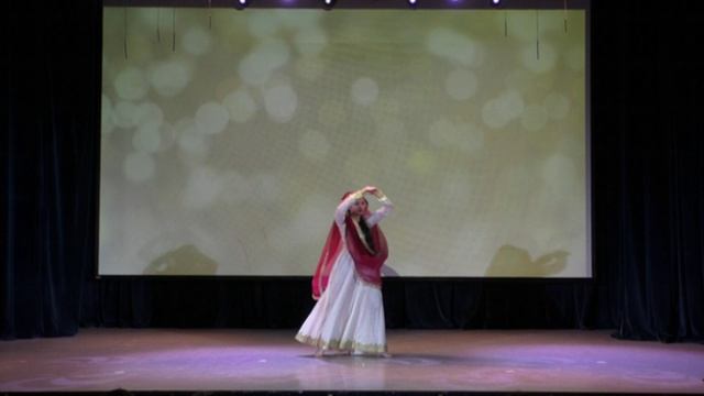 Май Радха Тери | Стилизация катхака | ИШИКА НИГАМ | Гуру хореографии Ашвани Нигам