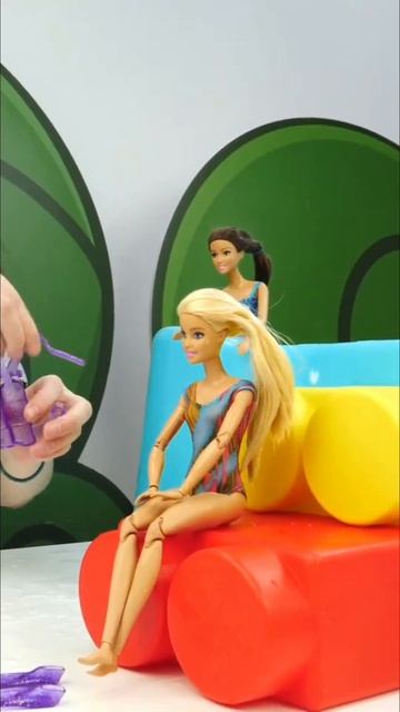 Барби учится нырять с аквалангом  #длядетей #игрушкидлядевочек #куклыбарби