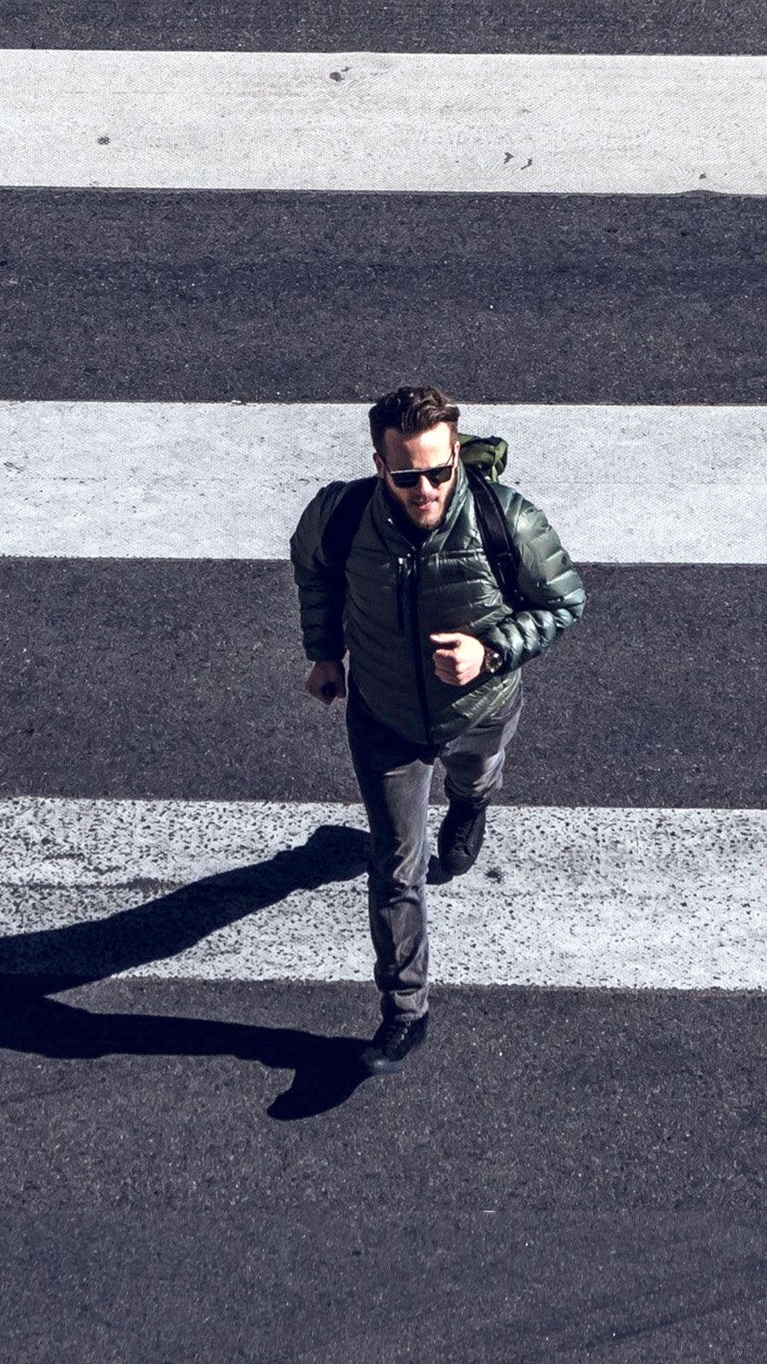 ЗДЕСЬ И СЕЙЧАС