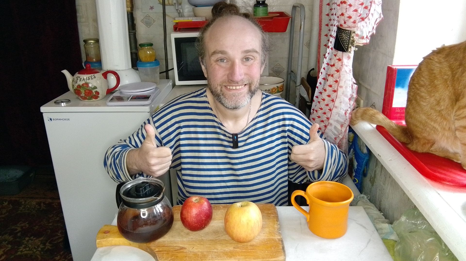 Завтрак с сонным Рыжулей. Благодарю за донаты. Мукбанг. Обжор. Еда на камеру. Диета. Шизофрения.