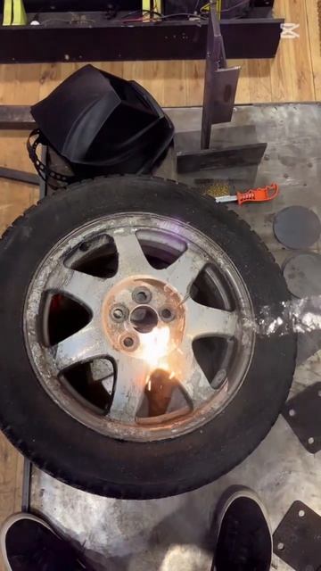 ⚡ Лазерная чистка литого диска - ISKRA LASER WELD S3T 1500W 4в1 в работе