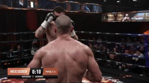 Конкурентная битва Григория Абионяна и Андрея Кирьякова в Гран-при RCC по боксу