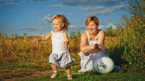 Стихотворение,,Мама,отведи меня в детство...,,🌞🌞🌞