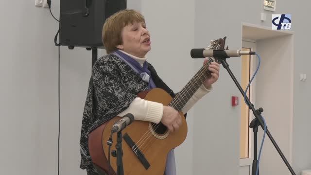 Зрители ЦДК посетили сеанс музыкотерапии от ивановского автора-исполнителя Ирины Крайнер