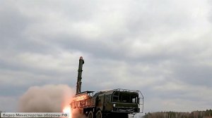 Российская армия нанесла новые удары по транспортным и энергетическим объектам на Украине.