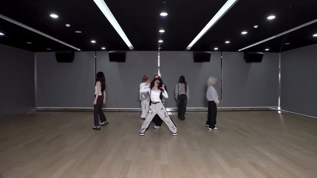 Kep1er | 'Yum' Dance Practice mirrored