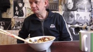 мукбанк отвар шиповника картошка талчёная огурчики мясо