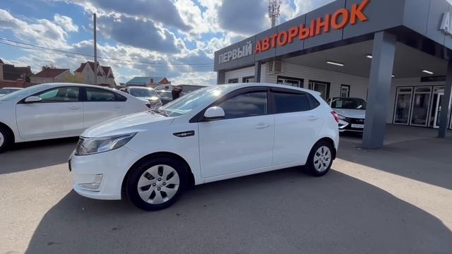 Kia Rio '2013 Z94CB51AAER035708