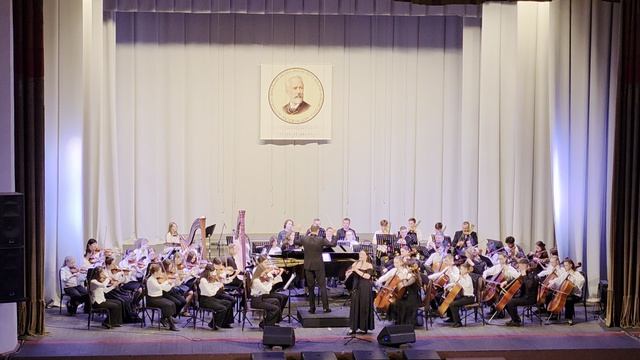 Отчётный концерт музыкальной школы им. П. И. Чайковского. часть 5