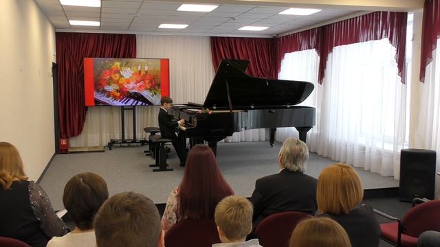 Меринов Максим 2 класс С. Людкевич Старинная песня