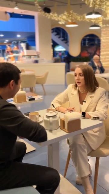 ГЛАВНЫЕ ОШИБКИ ПРИ ЗНАКОМСТВЕ С ДЕВУШКАМИ