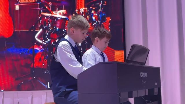 🎶 Когда музыка оживает весной...