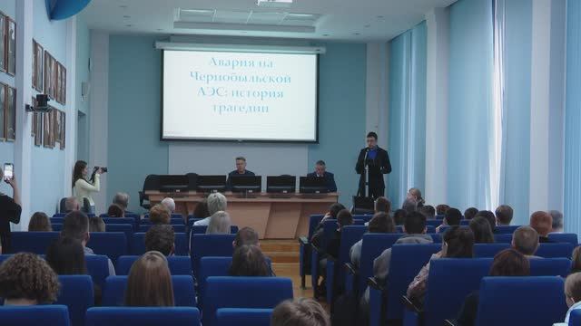 “Ядерные технологии: преимущества, риски и безопасность”