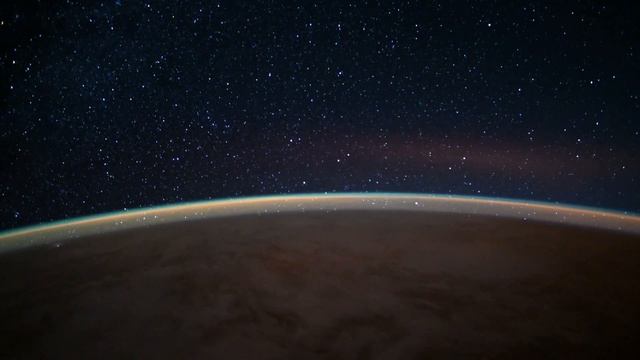 Космонавт показал редкие кадры Земли с борта МКС
