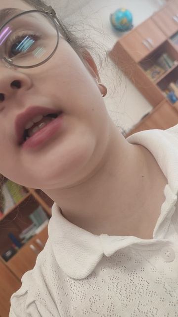 в техаря сидим в телефоне