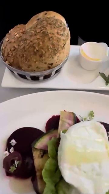 Путешествие! Еда в бизнес-классе... Нравится?