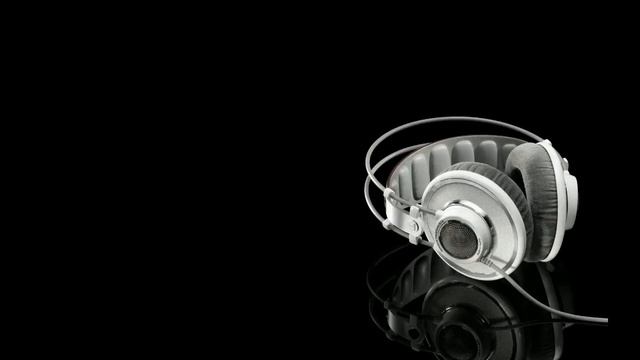 Allan Taylor - Colour to the moon