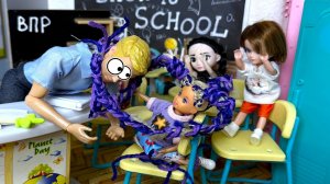 БЕДНЫЙ УЧИТЕЛЬ😮 ЛИЛИ В ЕГО КЛАССЕ😁 Катя и Макс веселая ШКОЛА куклы Барби и ЛОЛ смешные истории