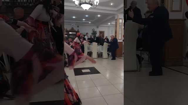 Цыганский танец группы Империал в ресторане Империал. 22.04.26