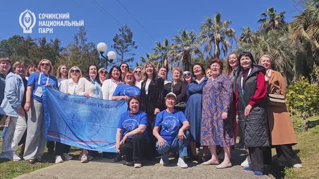 Посадка аллеи магнолий им. Валентины Гризодубовой в парке Дендрарий