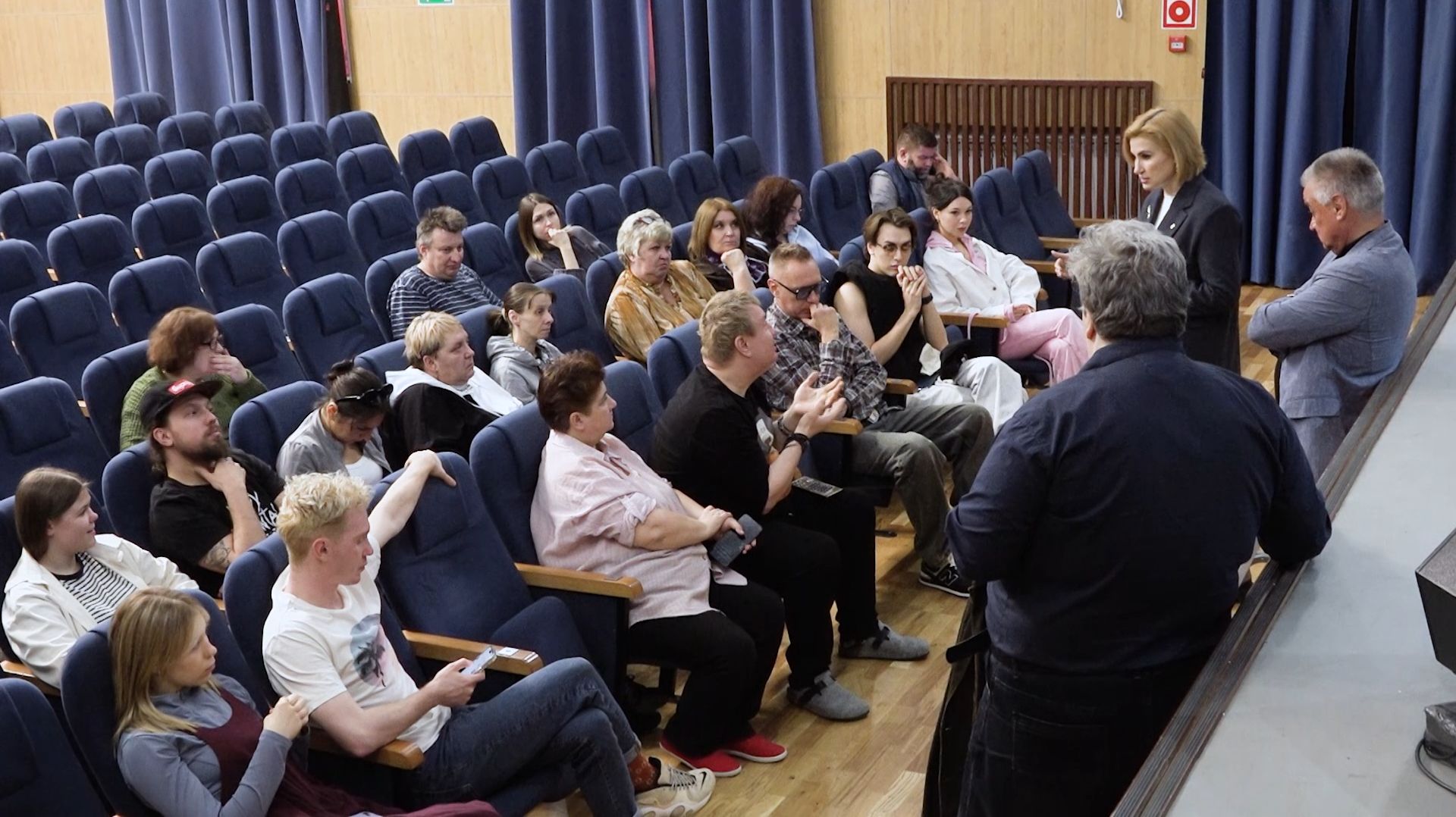 Инна Орлова встретилась с коллективом Пушкинского музыкально-драматического театра