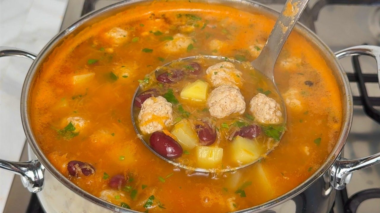 Фасолевый суп-Сокровище! Беру ФАСОЛЬ и готовлю ГЕНИАЛЬНЫЙ суп! Быстрый рецепт из простых продуктов!