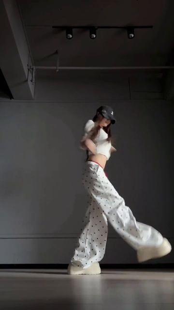 𝓦𝓸𝓻𝓽𝓱 𝓘𝓽 (𝓑𝓪𝓷𝓭𝓲𝓽 𝓡𝓮𝓶𝓲𝔁)🔥