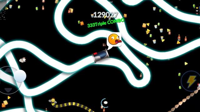 Змейка.io Worms vs Snake Zone - это веселая игра и хорошая и мемы хорошие.