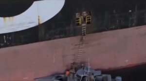 ‼️🇮🇷🇱🇷 КСИР показал операцию по захвату контейнеровозов, пытавшихся прорвать иранскую блокаду