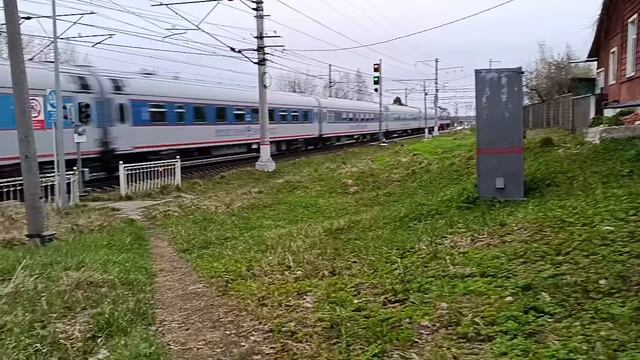 ЭП2К с поездом Санкт Петербург Москва