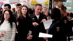 Площадки Всероссийской ярмарки вакансий открыты по всей стране.