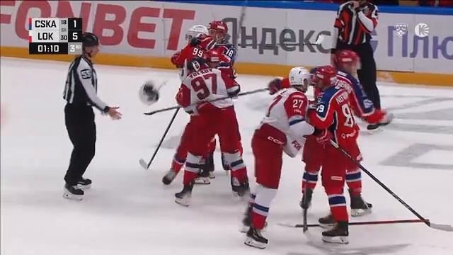 Архив КХЛ. ЦСКА_Локо 18092025. Перегретый Потряхаев сцепился с Александром Волковым