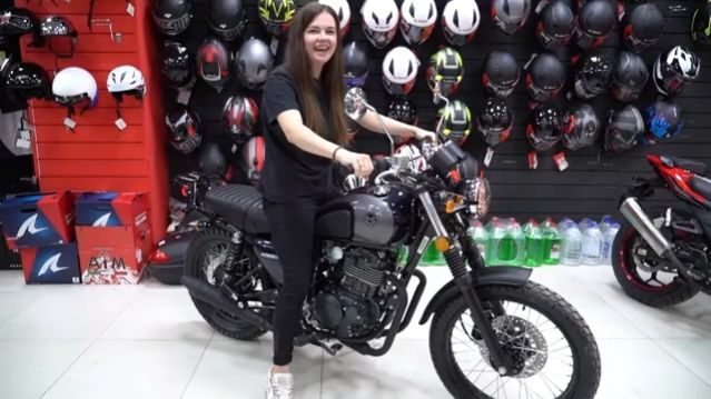 Точная копия Honda CB400SS-E Старая классика по новому Combat 400