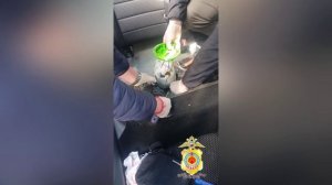 Из бензобака машины наркокурьера,задержанного под Элистой,полицейские Калмыкии изъяли 9 кг мефедрона