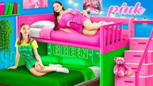 Строим Секретную Комнату Под Кроватью  Мальчики vs Девочки в Цветном Челлендже