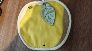 Кухонная прихватка "Желтое яблоко"