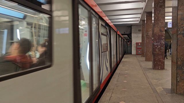 Москва 2024 прибывает на Речной Вокзал