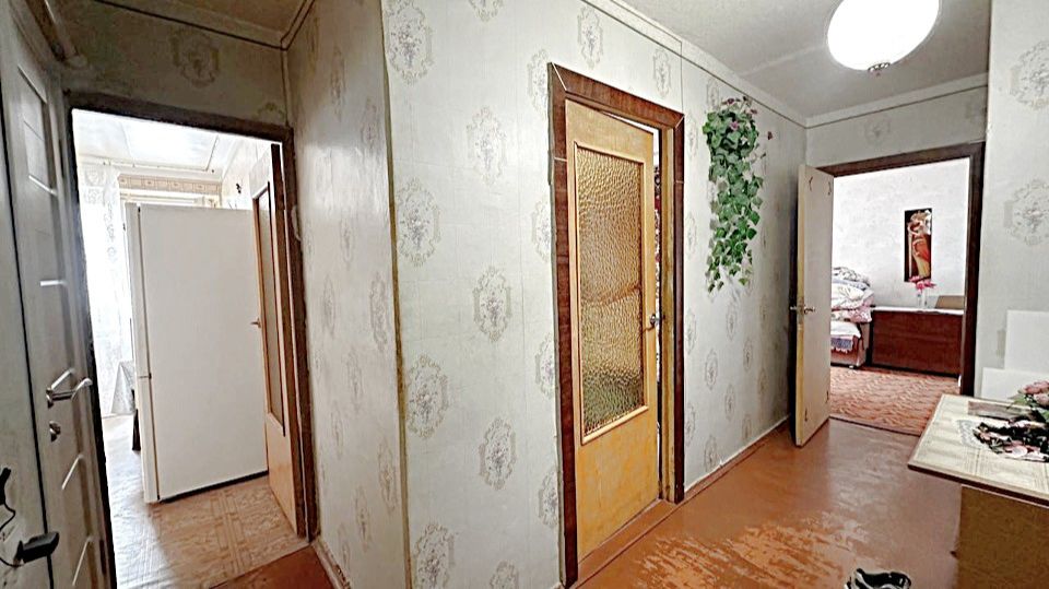 Уютная квартира 49 кв.м. 2 комнаты раздельный сан узел балкон. Краснодарский край, город Армавир.