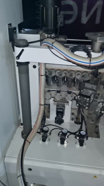 Кромкооблицовочный станок Woodtec EdgeMatic 600