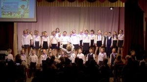 07 - муз. Я. Дубравина, сл. В. Суслова, "Песня о земной класоте", исп. хор ср. классов