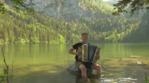 Лука Штангль - 10 лет. Главное, чтобы мы были здоровы. # Luca Stangl # дети # аккордеон # поют #лето