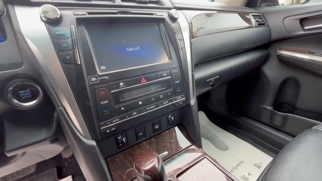 Тойота Камри