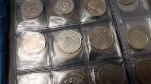 Показываю монеты