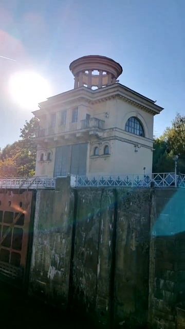 Шлюз  5 канала имени Москвы